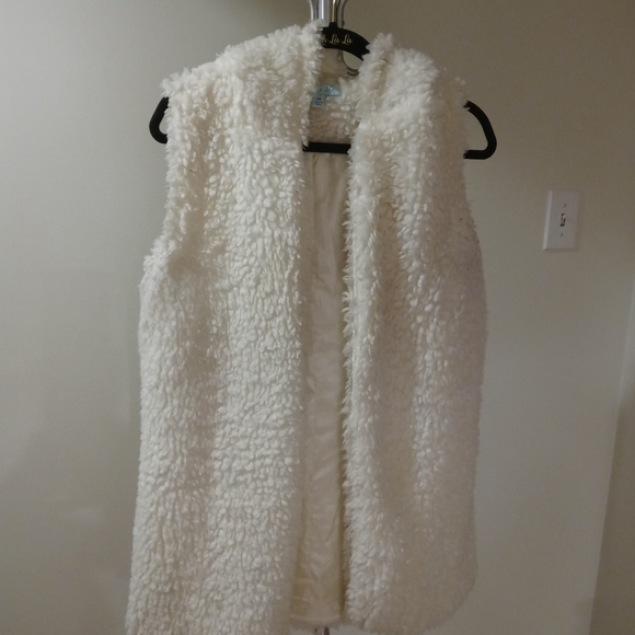 Faux Fur Oversized Sweater Vest - Picture 2 of 2